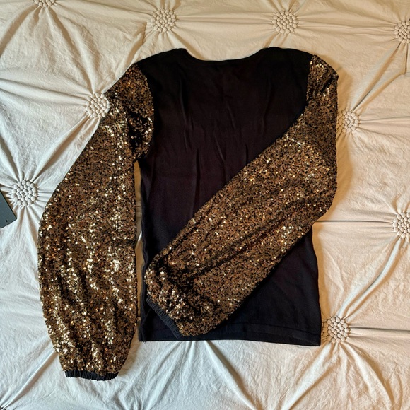 ❤️Host Pick❤️ NWT Bl-nk Sequin-Sleeve Sweater - Color Black - Size S - Picture 9 of 10
